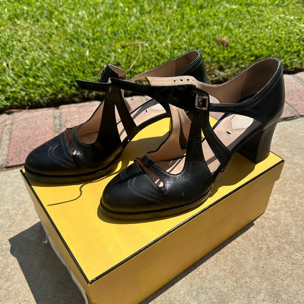 Designer Fendi Black Block Heels (Size 40)